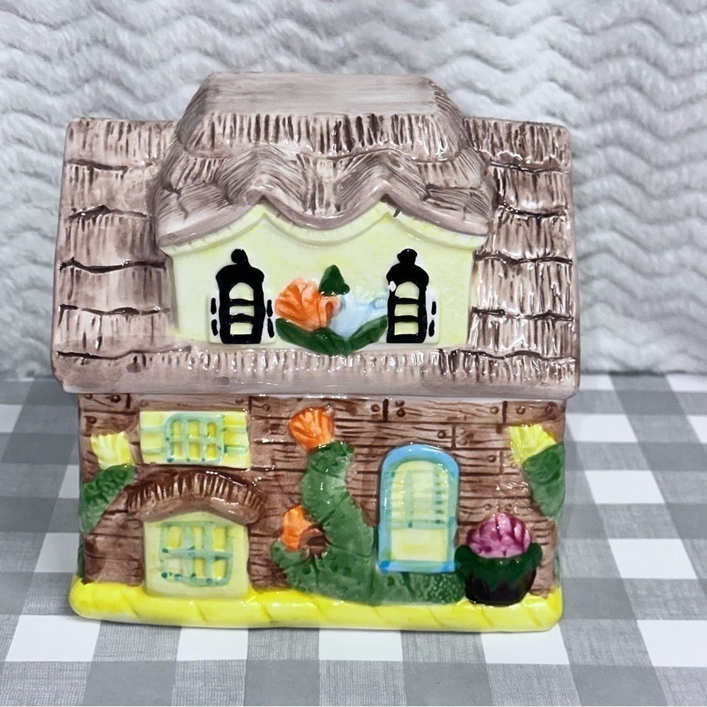 Ceramic Country Cottage Shaped Cookie Jar Canister 7" X 8" X 5" Flowers